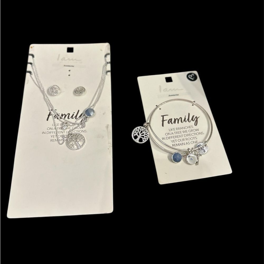 Silver and Blue Necklace Set